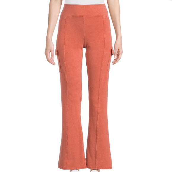 No Boundaries Juniors Cargo Flare Pants - Picture 1 of 3